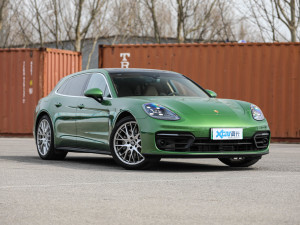 20214S E-Hybrid Sport Turismo ǰ45