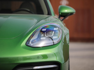 20214S E-Hybrid Sport Turismo ^