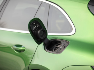 20214S E-Hybrid Sport Turismo ^