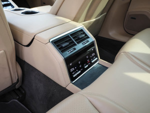 20214S E-Hybrid Sport Turismo п؅^(q)