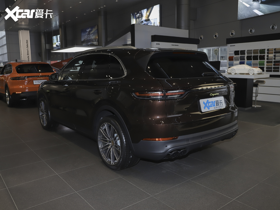 2021CayenneԴ E-Hybrid