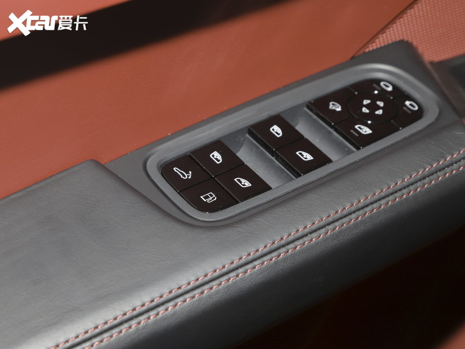 2021CayenneԴ E-Hybrid