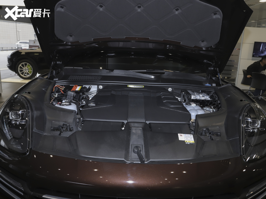 2021CayenneԴ E-Hybrid