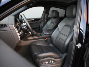 2021款E-Hybrid Coupé 主驾驶座椅