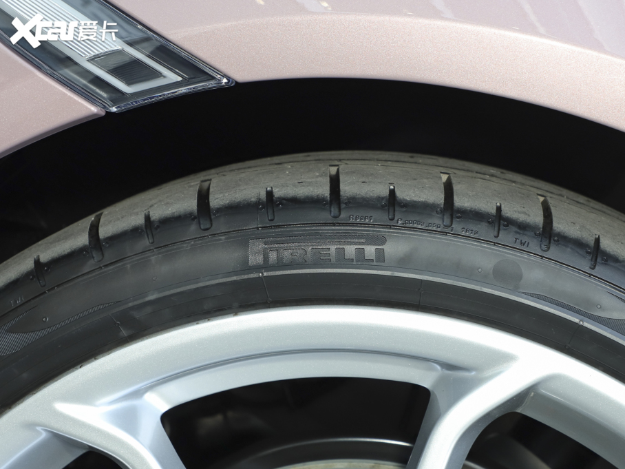 2021r718 Spyder 2.0T