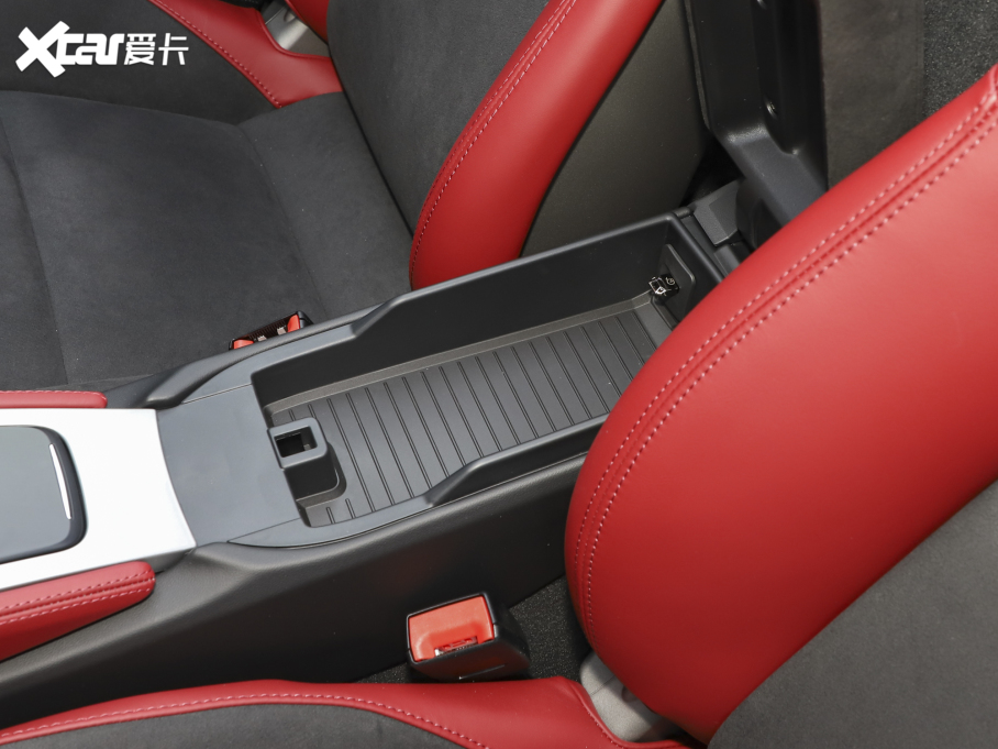 2021r718 Spyder 2.0T