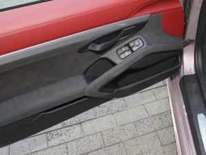 2021Spyder 2.0T ǰTg