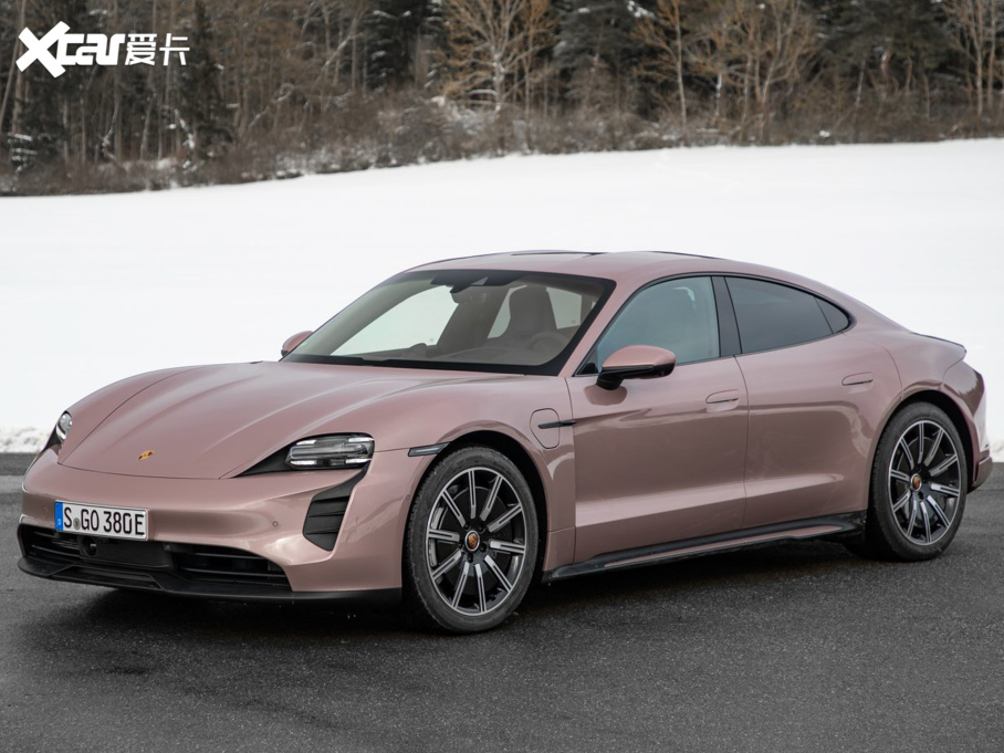 2022Taycan 