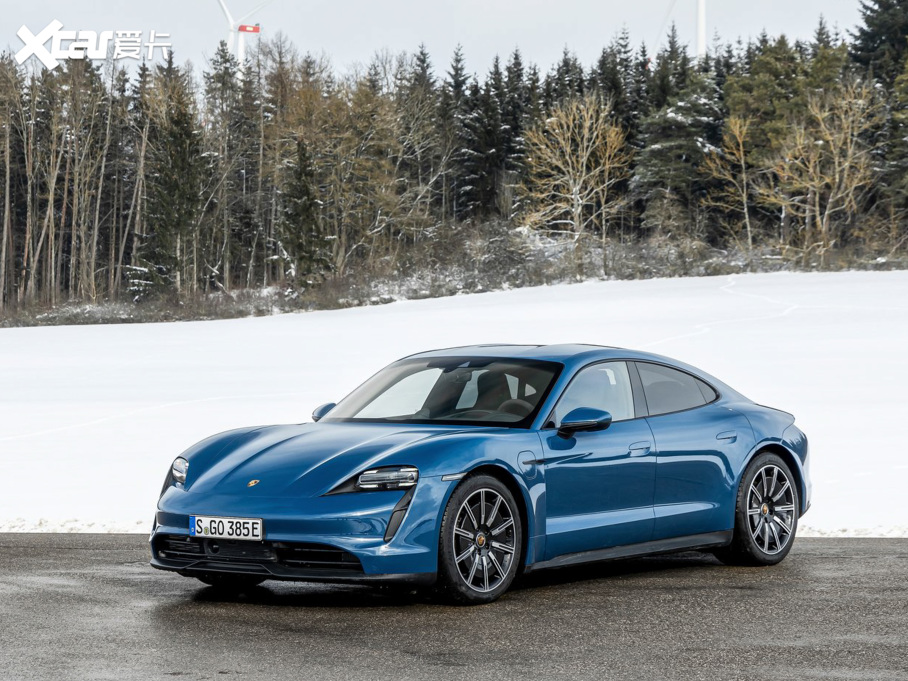 2022Taycan 