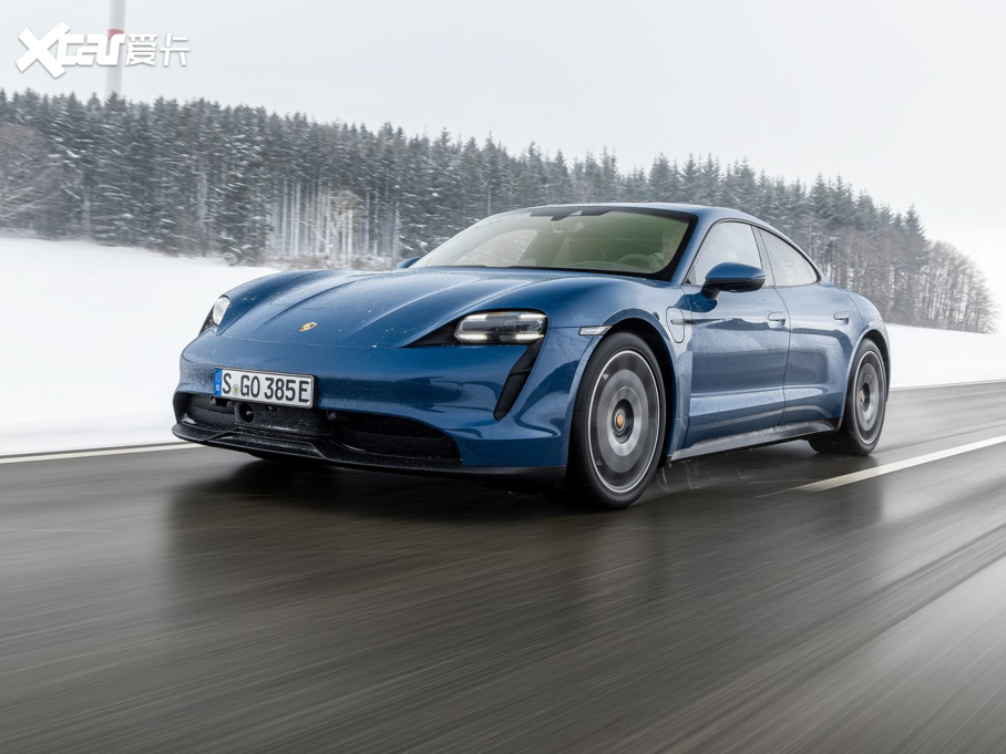 2022Taycan 