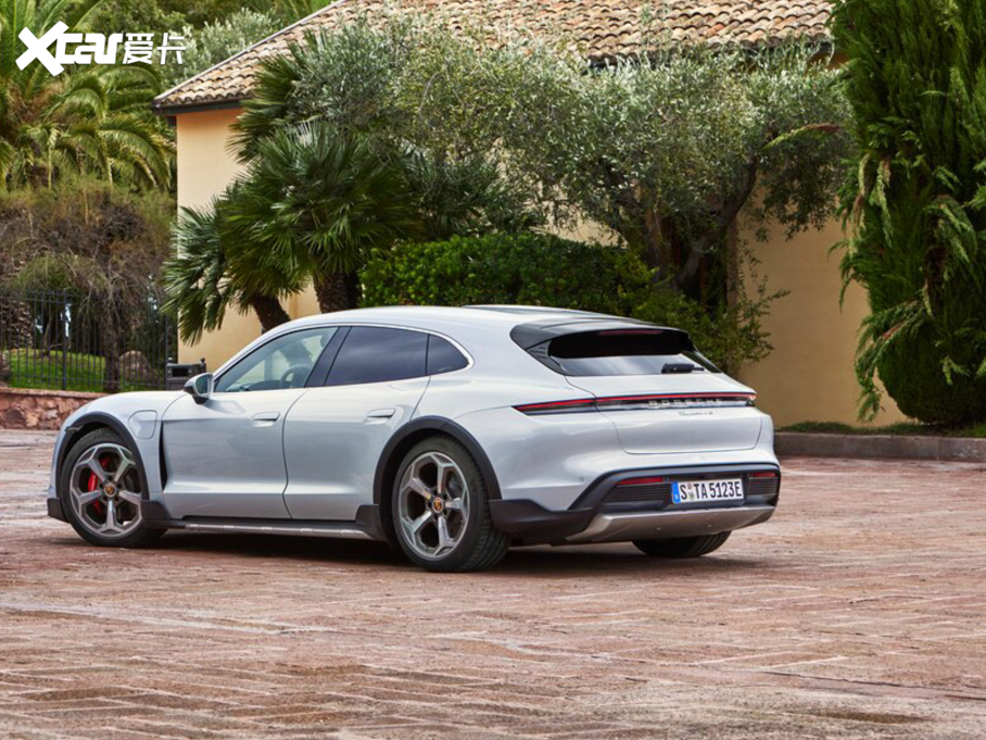 2022Taycan 4S Cross Turismo