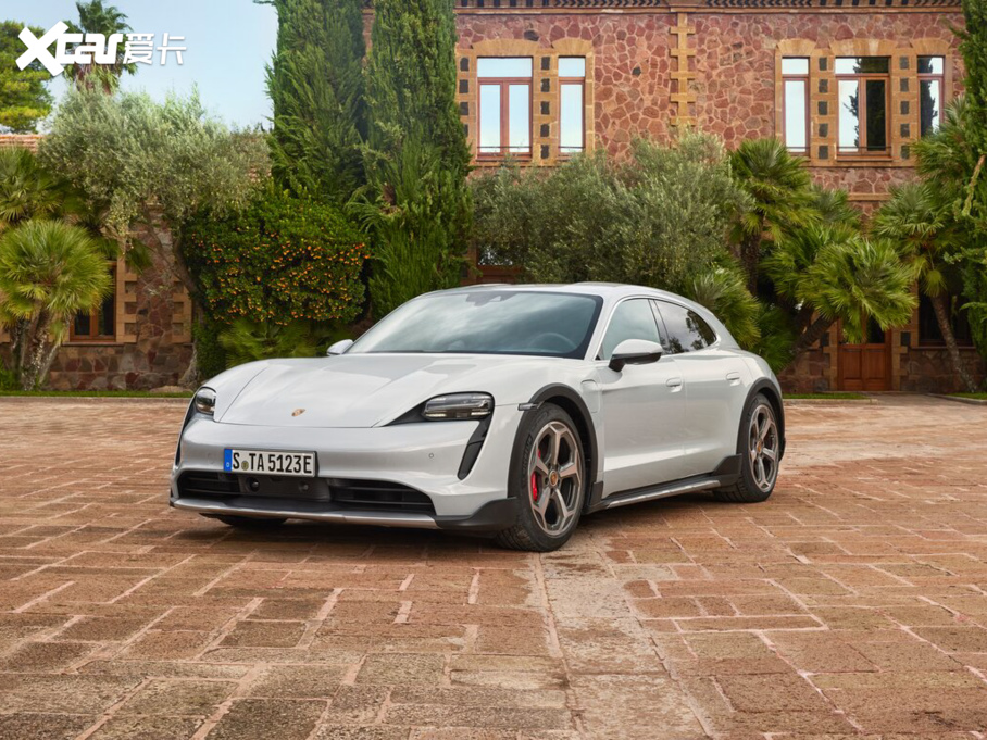 2022Taycan 4S Cross Turismo