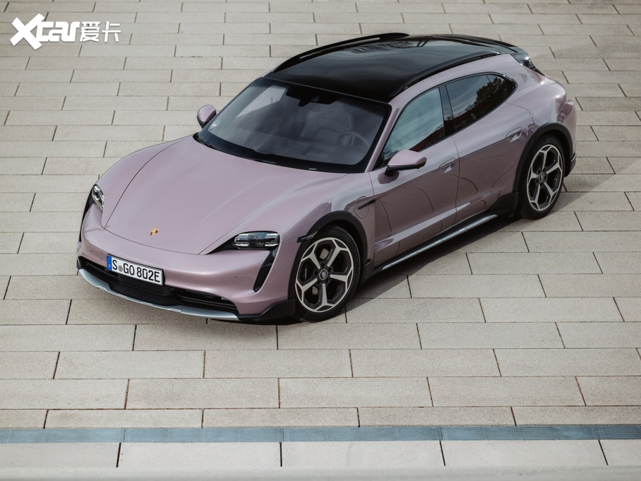 2022Taycan 4 Cross Turismo