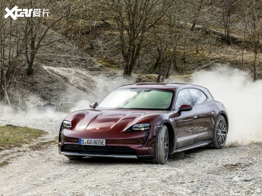 2022Taycan 4 Cross Turismo