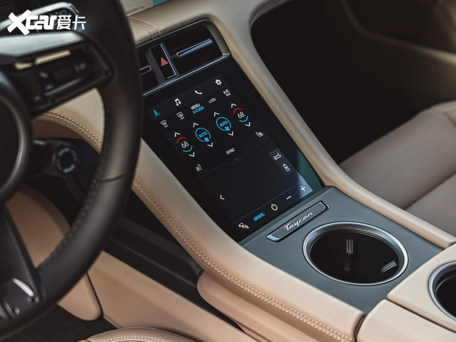 2022Taycan 4 Cross Turismo