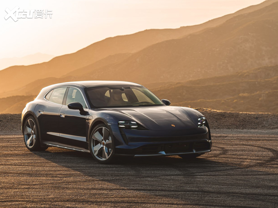 2022Taycan Turbo Cross Turismo