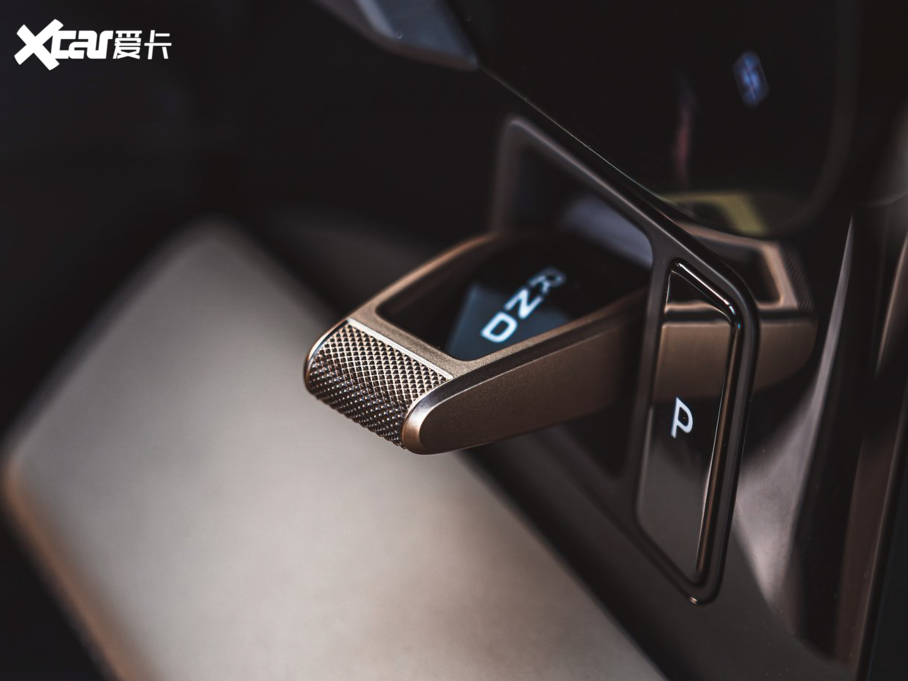 2022Taycan Turbo Cross Turismo