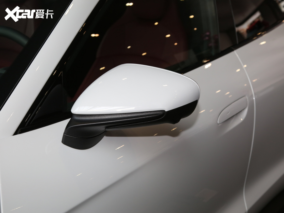 2022Taycan Taycan 4S