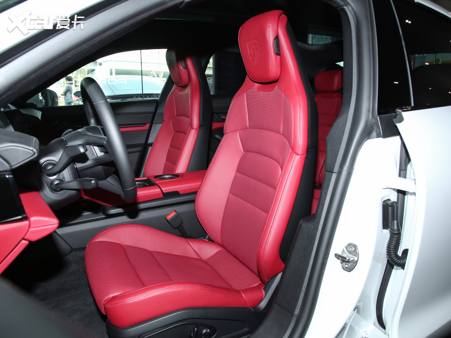 2022Taycan Taycan 4S