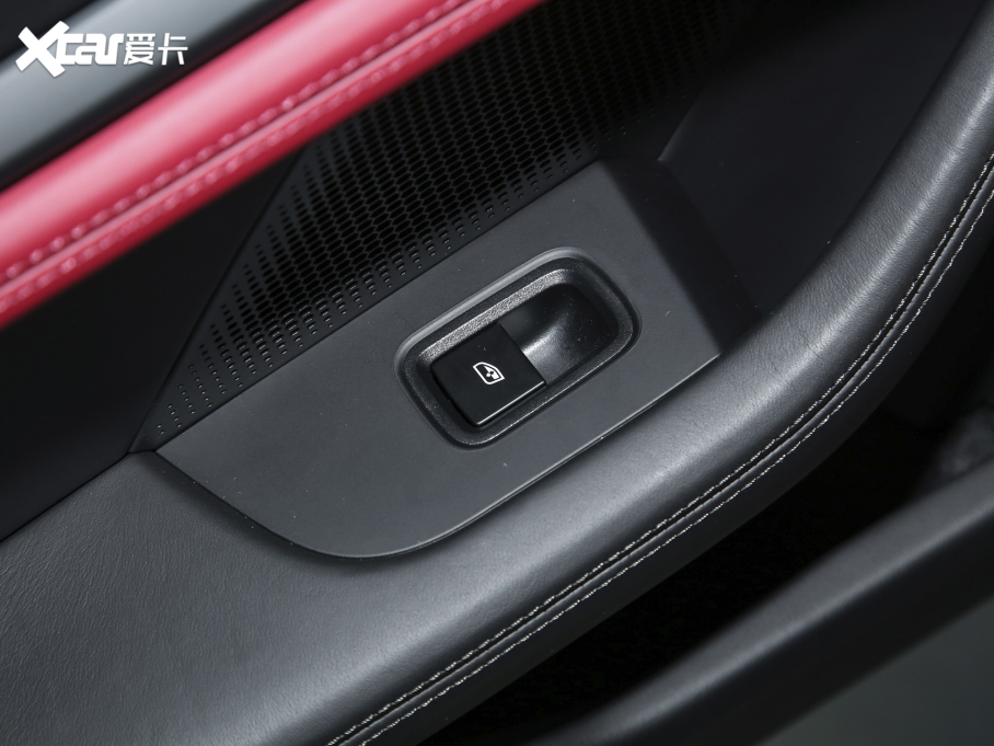 2022Taycan Taycan 4S