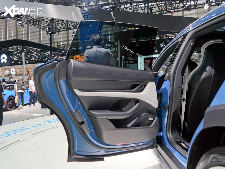 2022Taycan Taycan 4S Cross Turismo