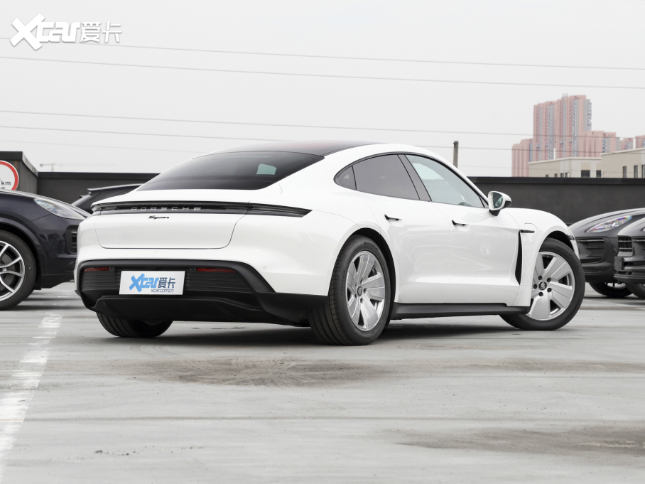 2022Taycan Ŀ Taycan