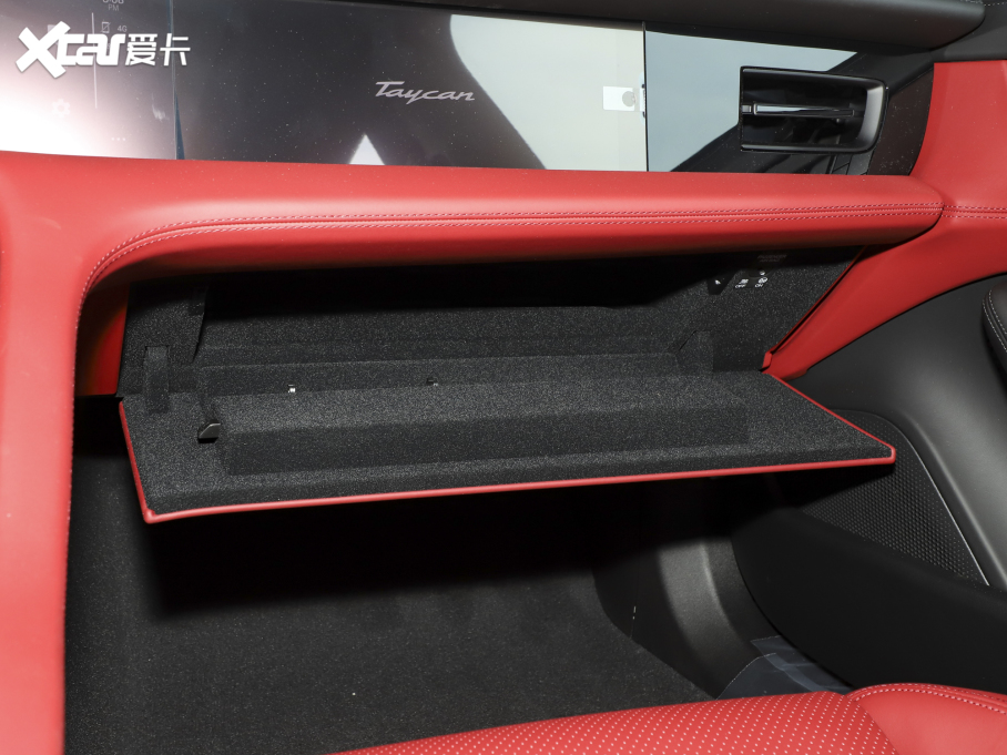 2022Taycan Ŀ Taycan