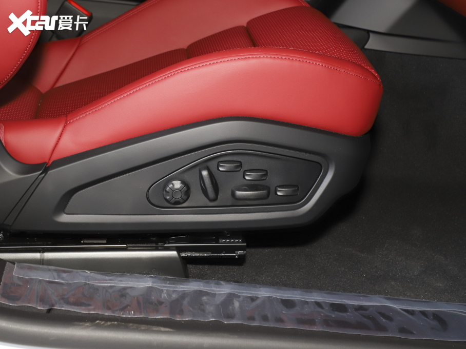 2022Taycan Ŀ Taycan