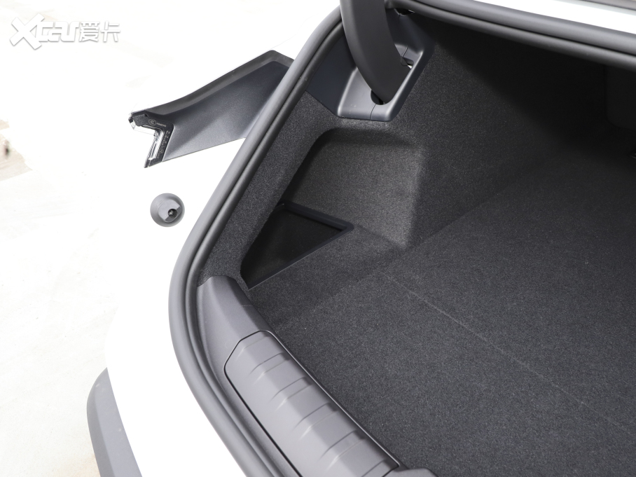 2022Taycan Ŀ Taycan