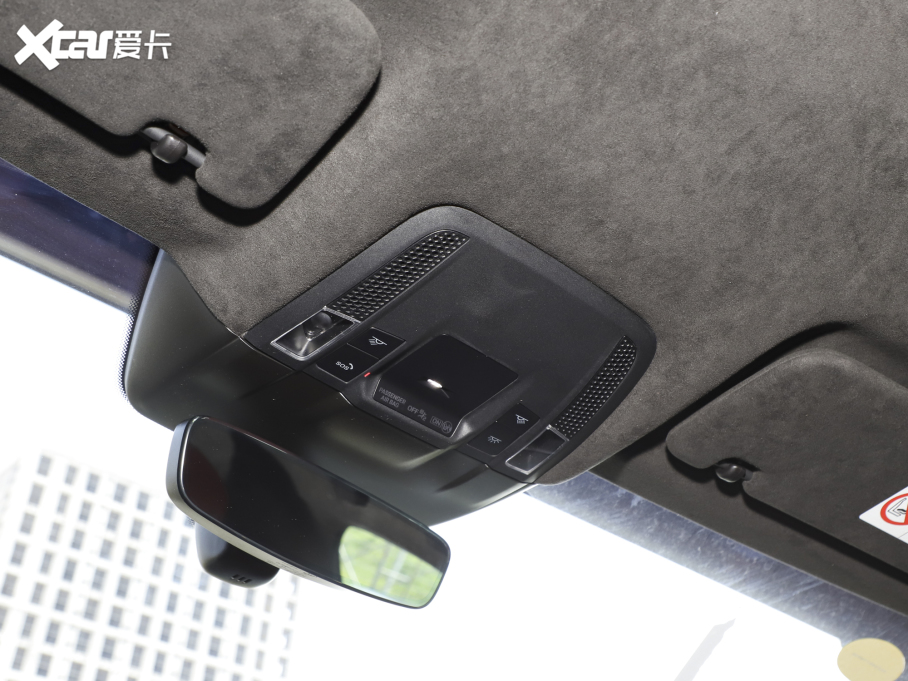 2022Taycan Ŀ Taycan