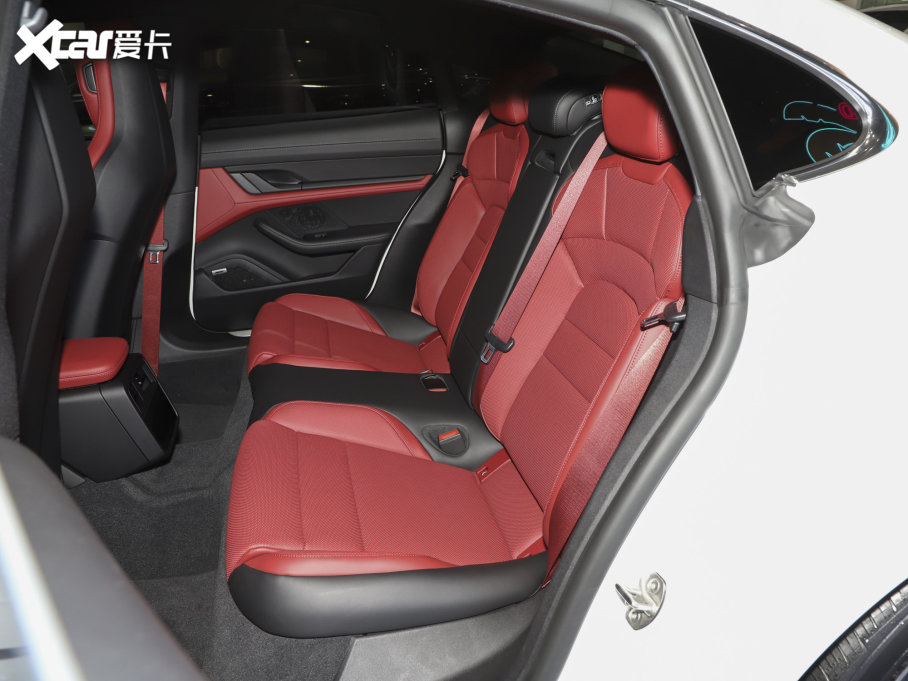 2022Taycan Ŀ Taycan 4S