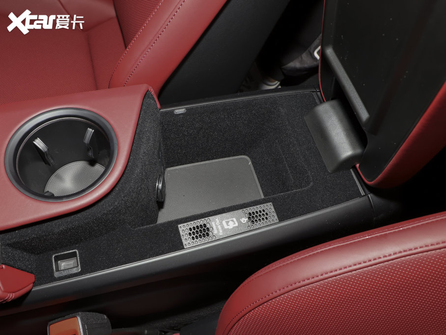 2022Taycan Ŀ Taycan 4S