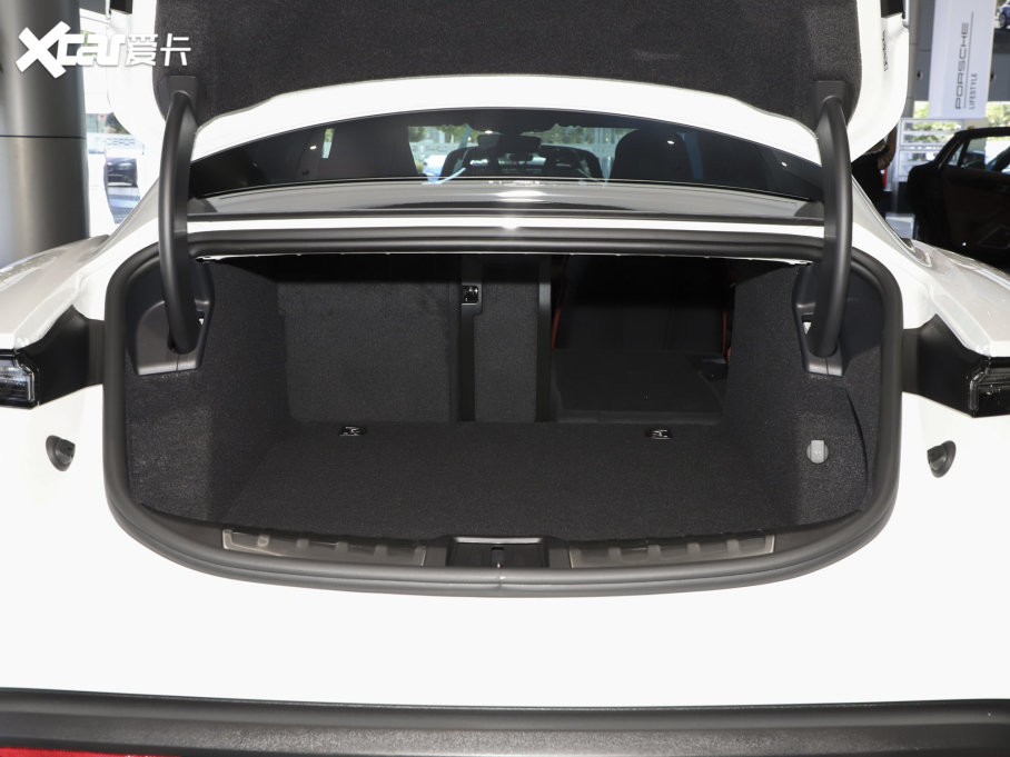 2022Taycan Ŀ Taycan 4S