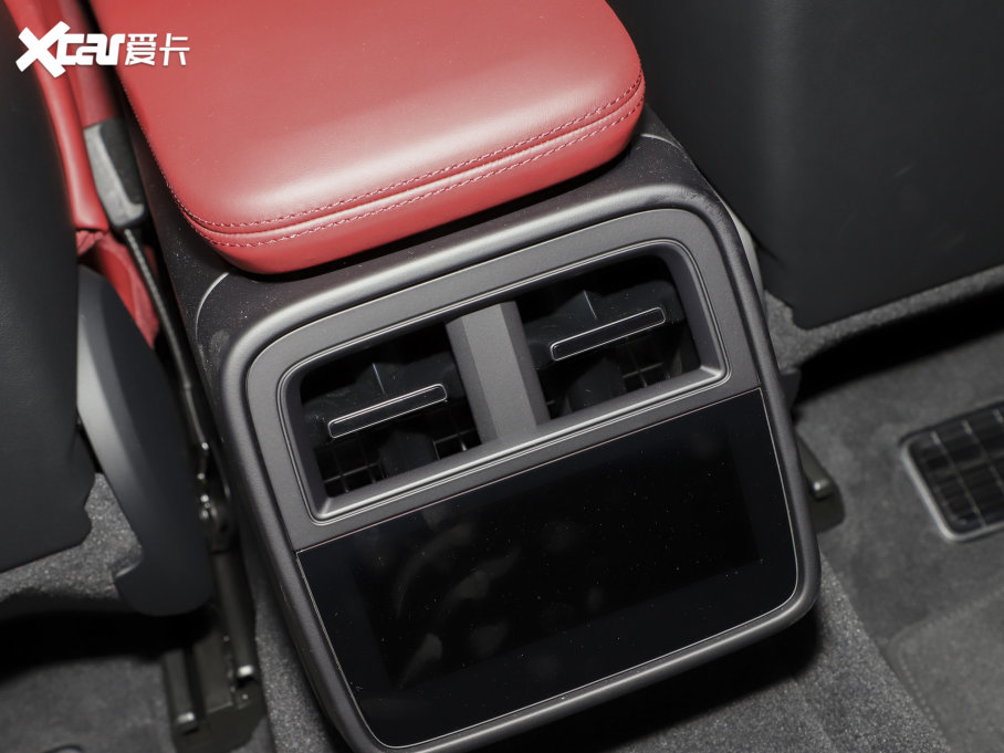 2022Taycan Ŀ Taycan 4S