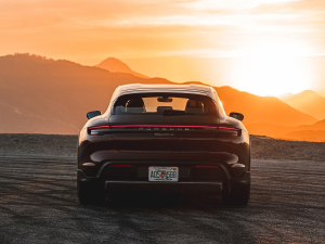 20224 Cross Turismo w^