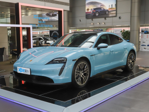 2022Taycan ǰ45