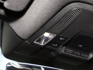 2022Ŀ Taycan 4S п؅^(q)