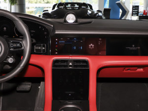 2022Ŀ Taycan 4S п_