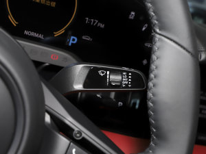 2022Ŀ Taycan 4S п؅^