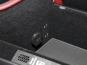 2022Ŀ Taycan 4S п؅^