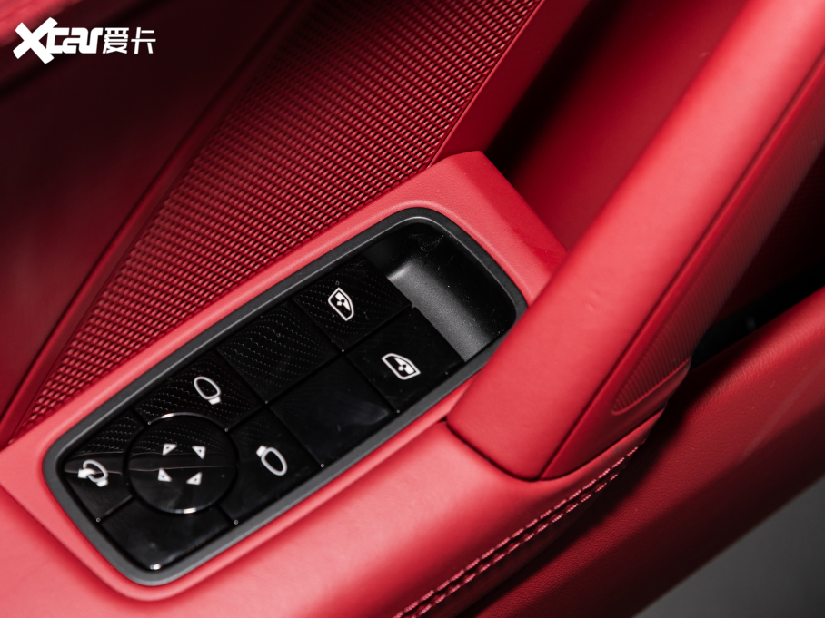 2022��r(sh��)��911 Carrera S