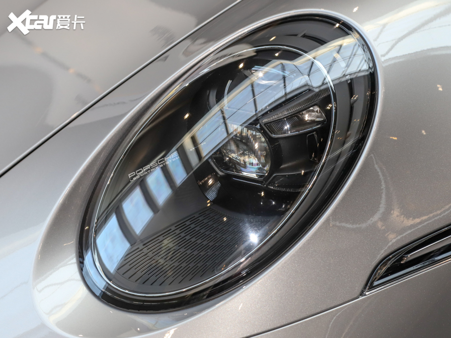 2022r911 Carrera 4