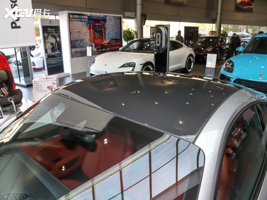 2022r911 Carrera 4