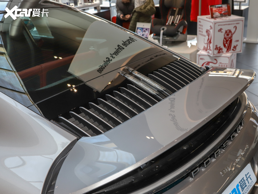 2022r(sh)911 Carrera 4