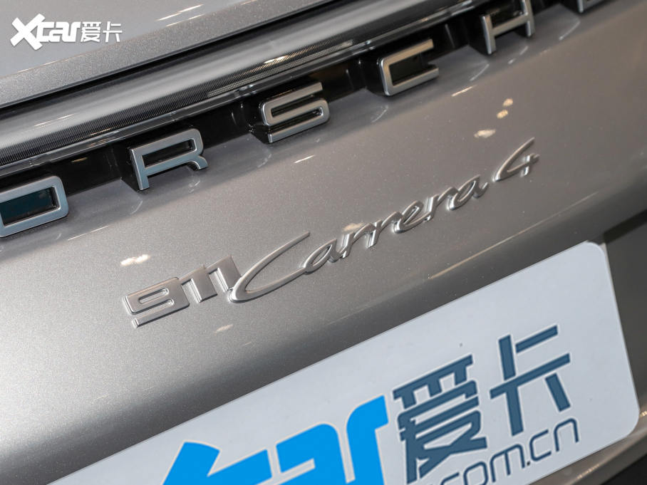 2022r911 Carrera 4