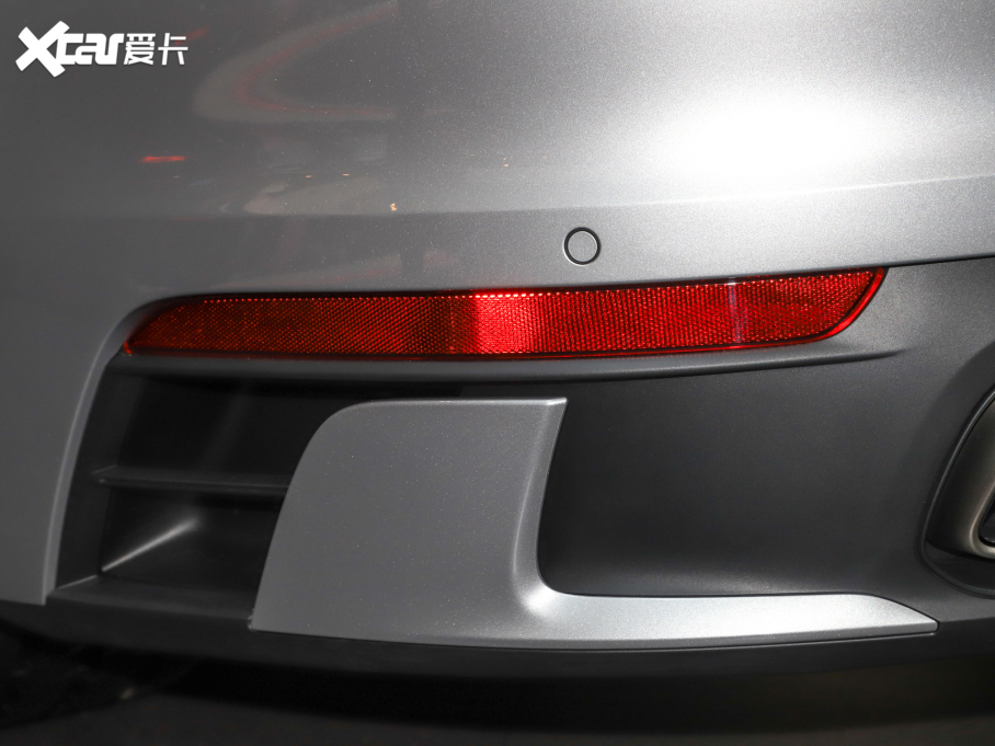 2022r911 Carrera 4