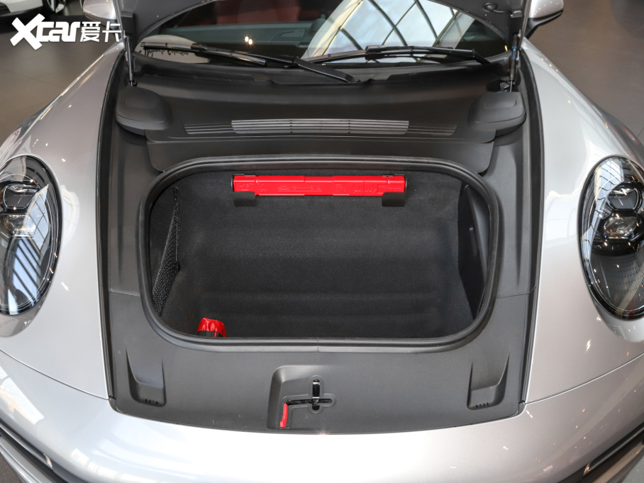 2022r911 Carrera 4