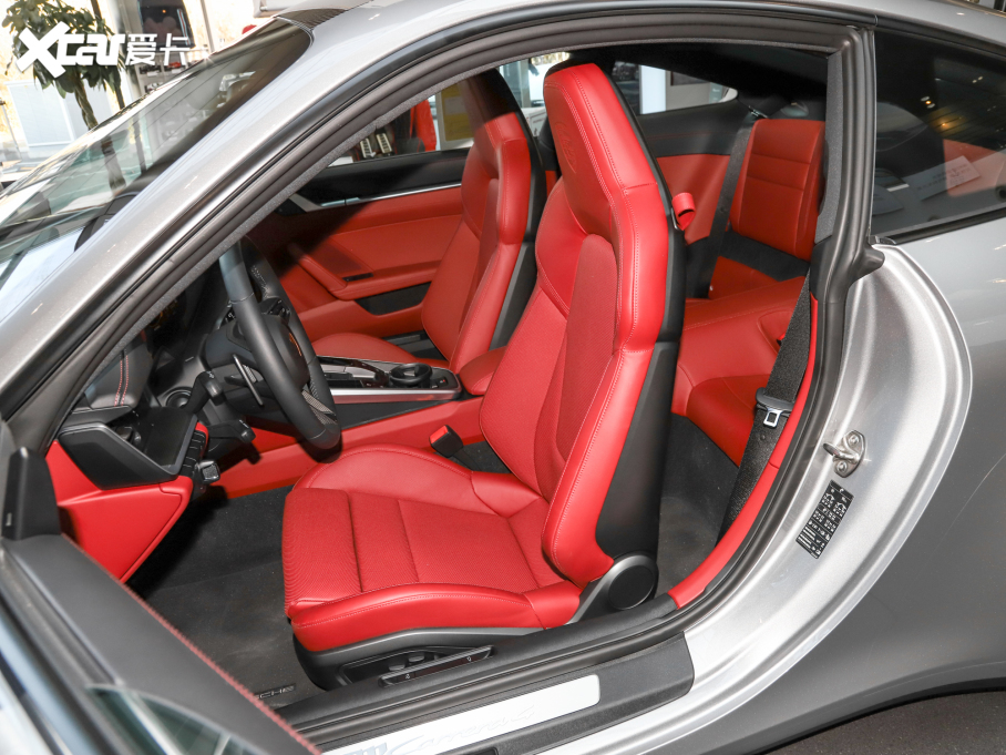 2022r911 Carrera 4