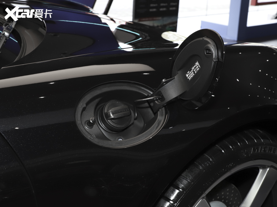 2022r(sh)911 Carrera Cabriolet