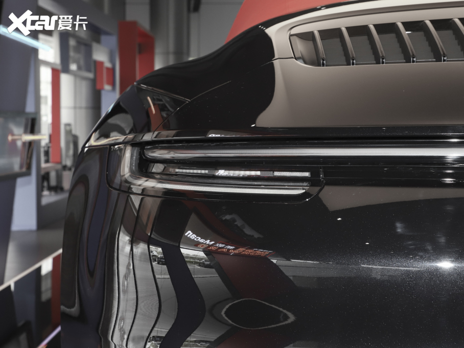 2022r911 Carrera Cabriolet